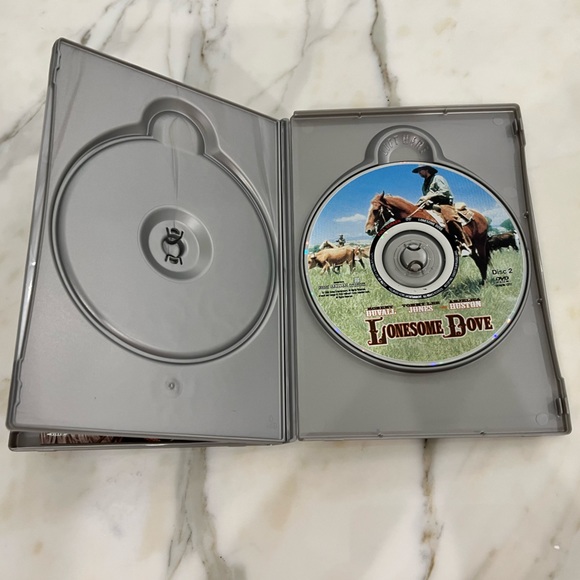 LONESOME DOVE DVD - Picture 2 of 3